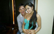 Larissa Riquelme vờn cảnh sát vì… 'nhấp nhổm' trong xe