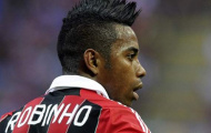 Robinho miễn cưỡng trở lại Milan