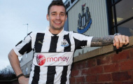 Debuchy chính thức là người của Newcastle