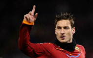Totti đang 'chạy đua' cùng chấn thương trước khi gặp Napoli