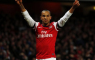 Walcott sắp ký hợp đồng mới với Arsenal: Cả nhà cùng vui