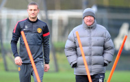 M.U cực khó để tìm người thay thế Sir Alex