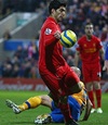 Vấn đề chính của Liverpool: Không phải thái độ, mà là tương lai Suarez