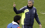 Mourinho đáp chuyên cơ sang 'thám thính' M.U