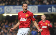 Đằng sau vụ chuyển nhượng van Persie: Cú điện thoại đưa M.U lên đầu bảng