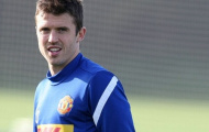 Không phải Van Persie, Carrick mới là linh hồn đại chiến với Liverpool