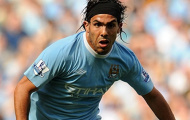 Tevez xem xét gia hạn hợp đồng với Man City thêm 2 năm