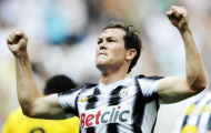 Lichtsteiner phủ nhận Juventus đang khủng hoảng