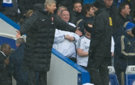Thua trận, HLV Wenger đổ tại trọng tài