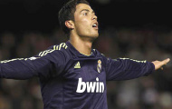 Mắng Ronaldo nữa đi, Mourinho!