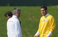 Mourinho nhắm học trò cũ để thay thế Casillas
