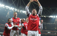 Arsenal đại thắng West Ham: Giroud xứng đáng đá trung phong
