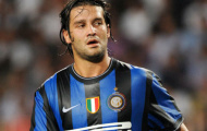 Chivu lên tiếng bảo vệ Sneijder