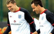 Sir Alex tin rằng Phil Jones còn giỏi hơn Terry