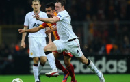 Phil Jones muốn thi đấu trong vai trò trung vệ