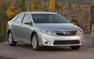 Camry, Corolla, RAV4 'rủ nhau' về xưởng vì lỗi