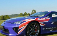 Lexus LFA khoác màu cờ Australia