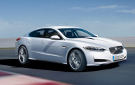 Jaguar tấn công trực diện BMW 3-Series