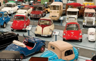 Bộ sưu tập những chiếc xe tí hon lớn nhất thế giới