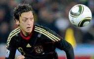 Guardiola đang “nhòm” Mesut Ozil