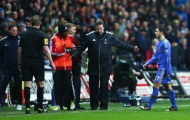 Hai cổ động viên Chelsea bị tống giam