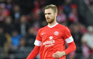 Kirchhoff sẽ đá văng Van Buyten khỏi Bayern?