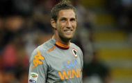 Stekelenburg tiếc vì không thể đến Fulham