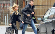 Vợ chồng Van der Vaart trở về tháng này nồng nàn