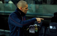 Xavi chấn thương, Valdes được ngợi ca