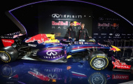 Chiến xa RB9 của Red Bull xuất hiện