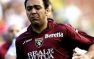 Video: Bàn thắng trực tiếp từ chấm phạt góc của Alvaro Recoba (Nacional)