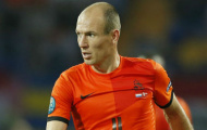 Robben bất ngờ được triệu tập thay Huntelaar