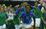 Video: Xem lại bàn thắng của Ronaldinho vào lưới ĐT Anh ở tứ kết World Cup 2002