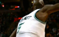 Video NBA: Kevin Garnett chạm mốc 25,000 điểm