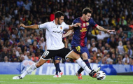 Barca: Cần một cú hích trước bão giông
