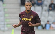 Kompany và Barry có thể nghỉ trận gặp Leeds
