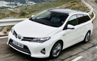 Toyota Auris Touring Sports: Trang bị thiết thực