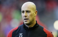Pepe Reina lên tiếng phủ nhận tin đồn về Barcelona