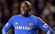 Demba Ba dằn mặt Man City