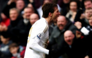 Hậu vệ Swansea 'ích kỷ', muốn Michu ở lại