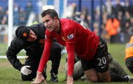 Van Persie chấn thương: MU nên mừng hay nên lo?