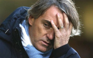 Bị bỏ xa, Mancini chê M.U “ăn rùa”