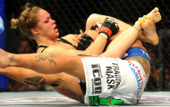 Rousey thắng danh hiệu lịch sử