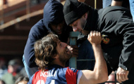 CĐV Genoa vào tù vì nổi loạn