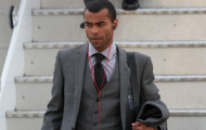 NÓNG: Mượn danh Ashley Cole cướp 2 triệu bảng