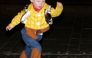 Con trai Rooney múa võ ngộ nghĩnh