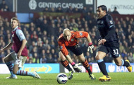 M.U = Man City + 12: Tevez níu giữ giấc mơ màu xanh