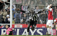 22h00 ngày 10/03, Newcastle vs Stoke City: Trong vùng hiểm nguy