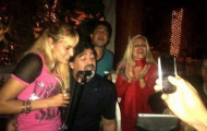 Maradona: Càng già càng “đốc chứng”