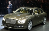 Flying Spur và gia đình Bentley hiện diện ở Geneva 2013